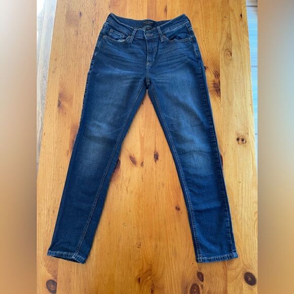 Banana Republic Girlfriend Jean in Blue - size 25 - Picture 1 of 4